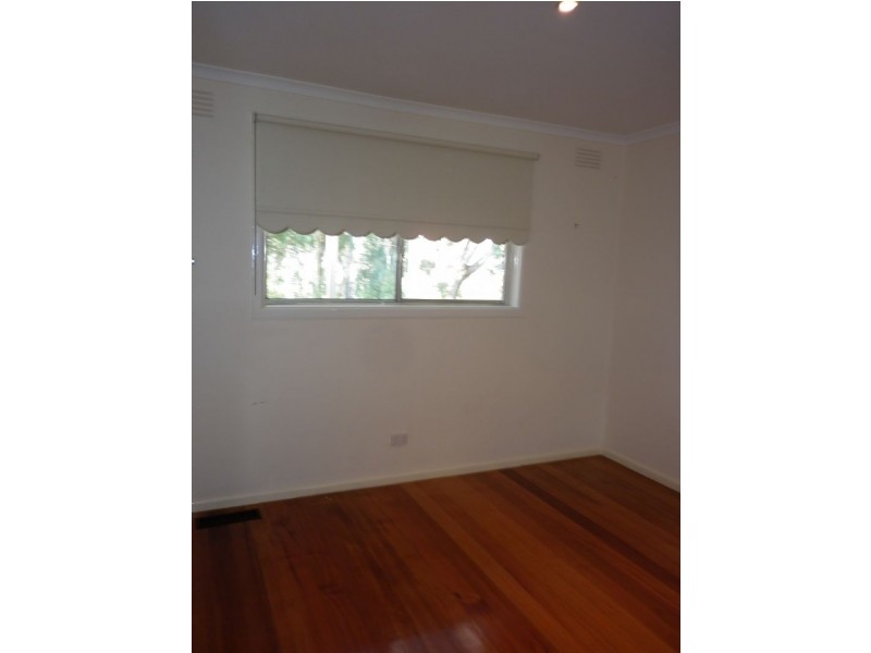 32 Glenn Crescent, Bundoora VIC 3083