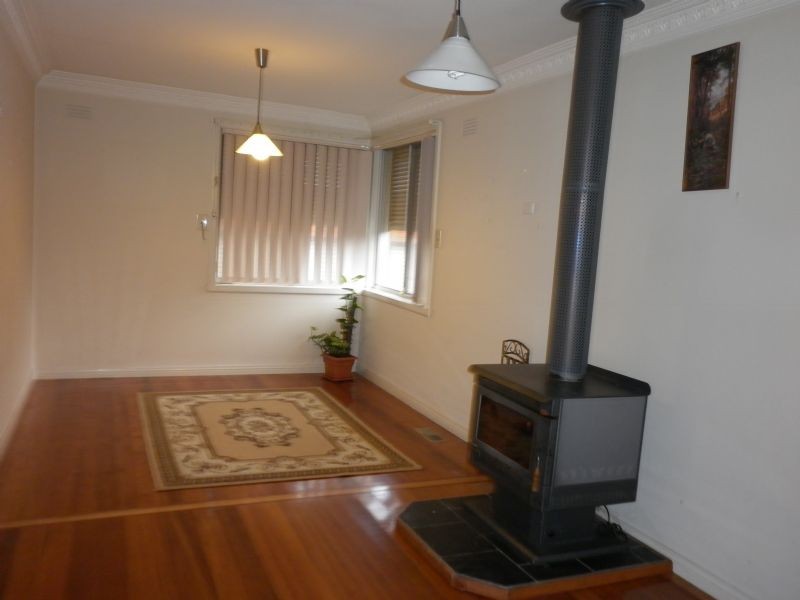 10 Barron Street, Reservoir VIC 3073