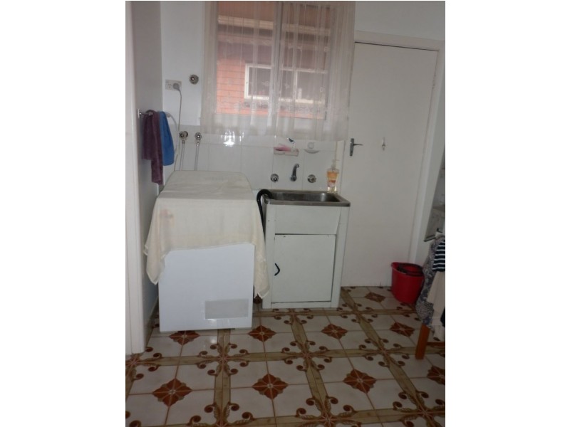 10 Barron Street, Reservoir VIC 3073