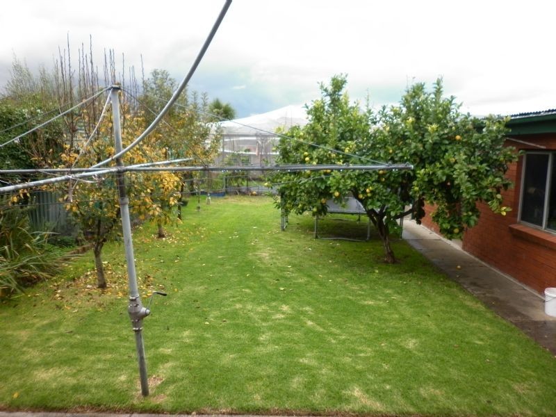 10 Barron Street, Reservoir VIC 3073