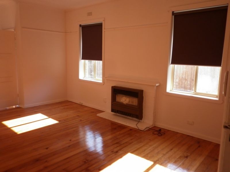 10 Clinnick Street, Reservoir VIC 3073