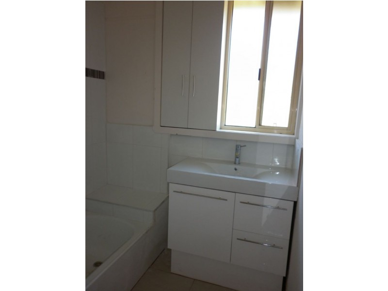 10 Clinnick Street, Reservoir VIC 3073