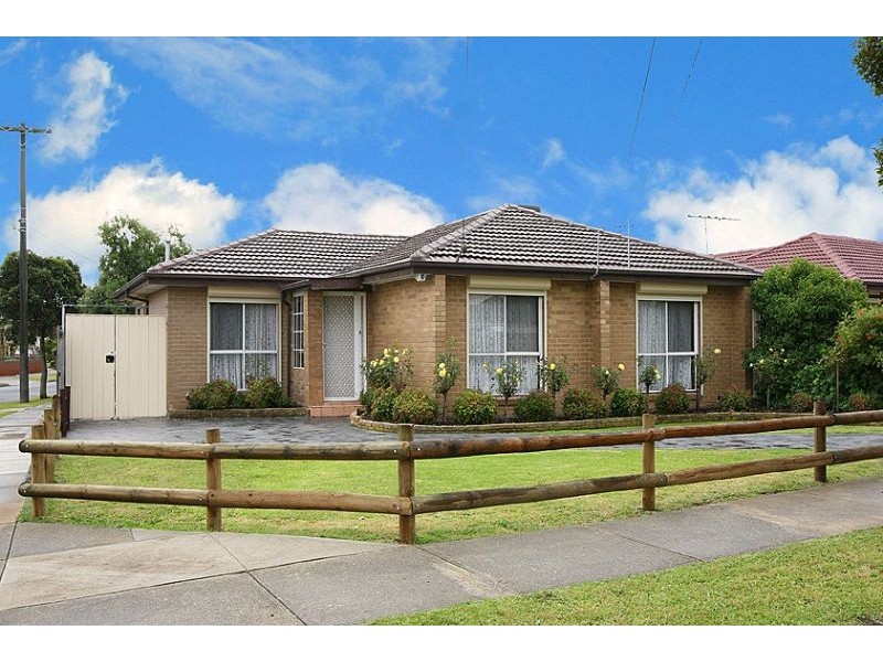 28 Melaleuca Drive, Thomastown VIC 3074