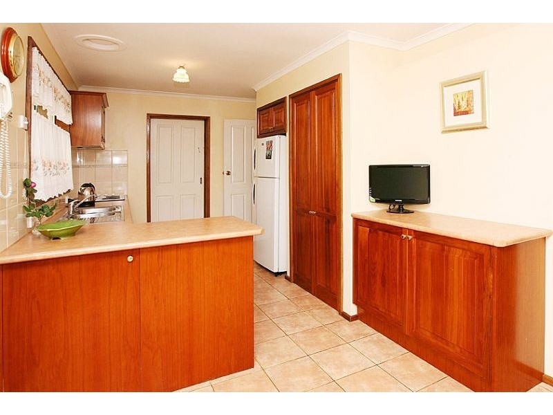 28 Melaleuca Drive, Thomastown VIC 3074