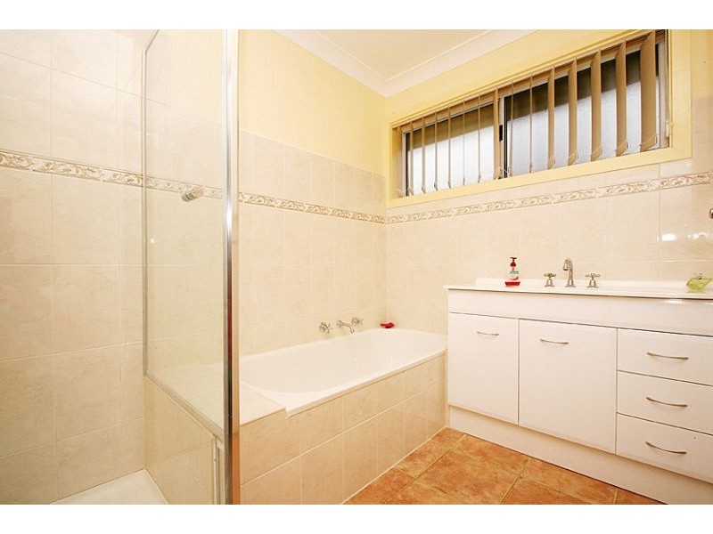 28 Melaleuca Drive, Thomastown VIC 3074