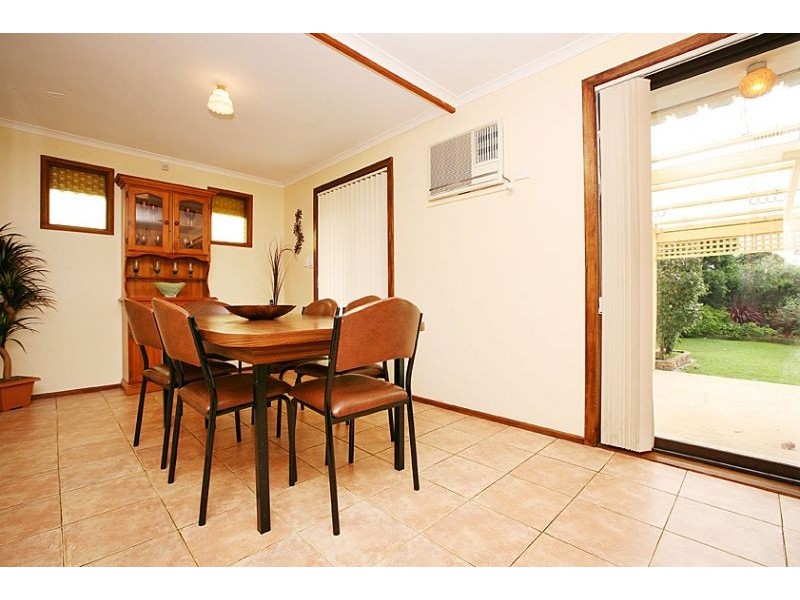 28 Melaleuca Drive, Thomastown VIC 3074