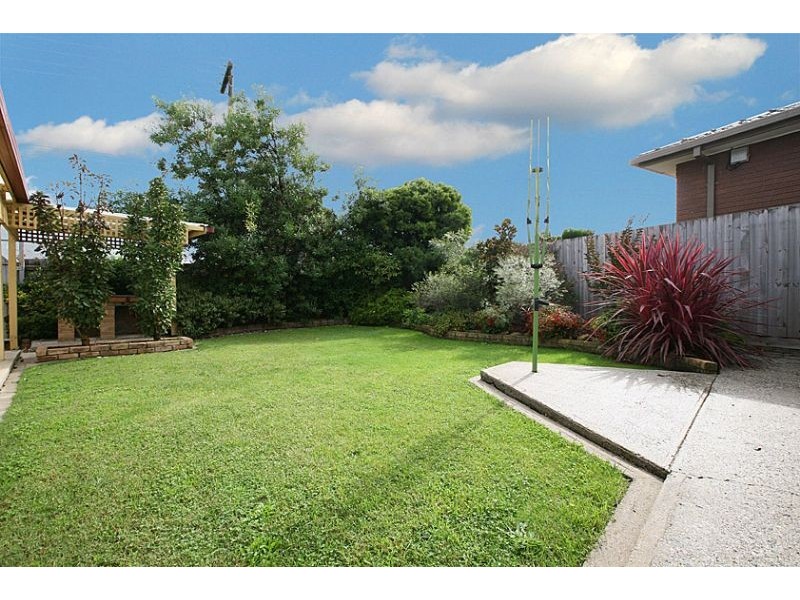28 Melaleuca Drive, Thomastown VIC 3074