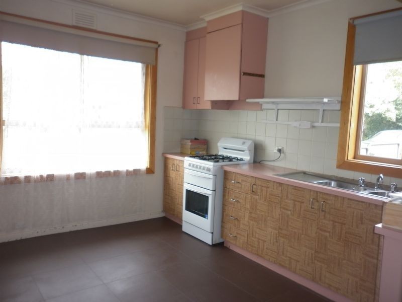 11 Mulgrave Street, Reservoir VIC 3073