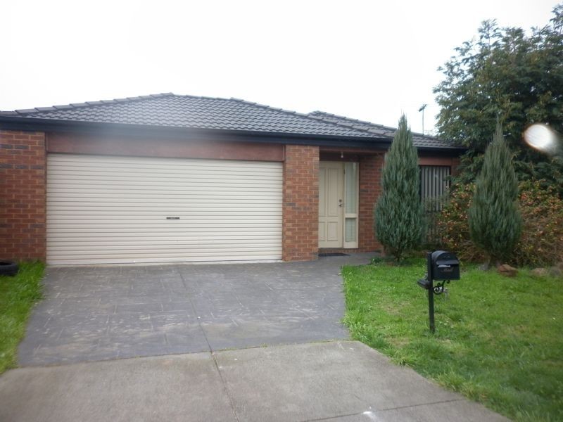12 Crouch Court, Roxburgh Park VIC 3064
