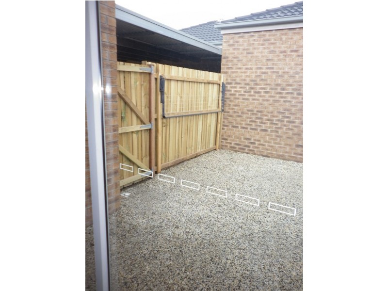 2/16 Crookston Road, Reservoir VIC 3073
