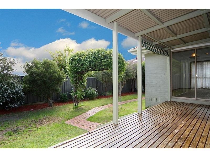 2/19 Kenilworth Street, Reservoir VIC 3073