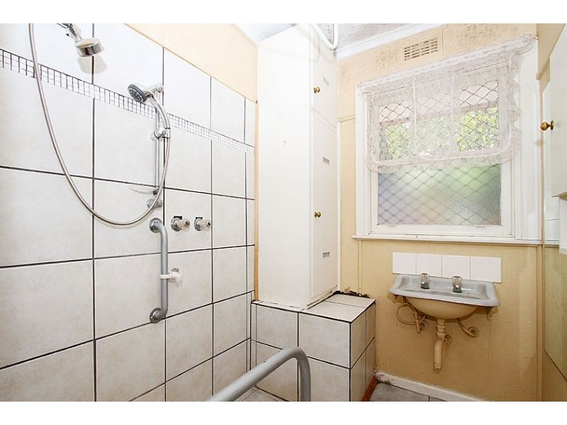 136 Albert Street, Preston VIC 3072