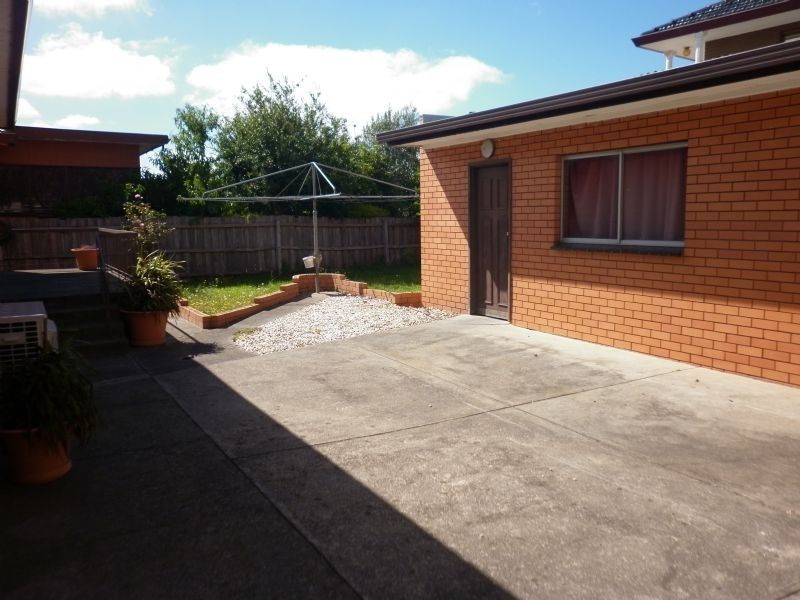 33 Elizabeth Drive, Lalor VIC 3075