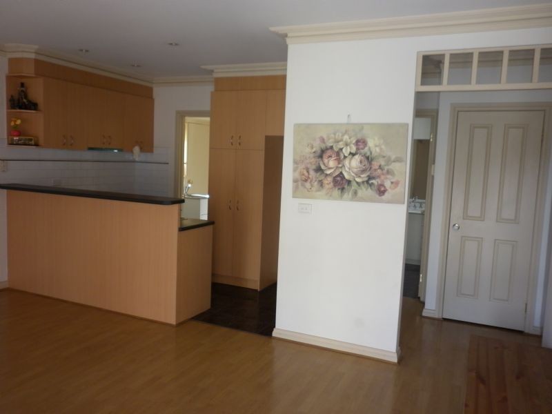 8/180-184 Broadway, Reservoir VIC 3073