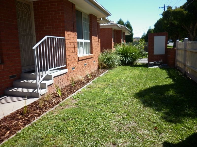 1/33 Purinuan Road, Reservoir VIC 3073