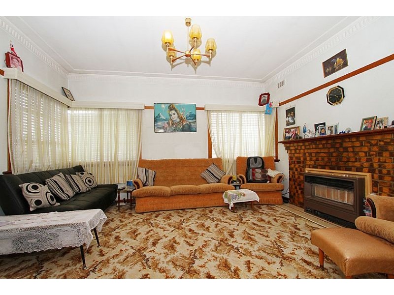 58 Locksley Avenue, Reservoir VIC 3073