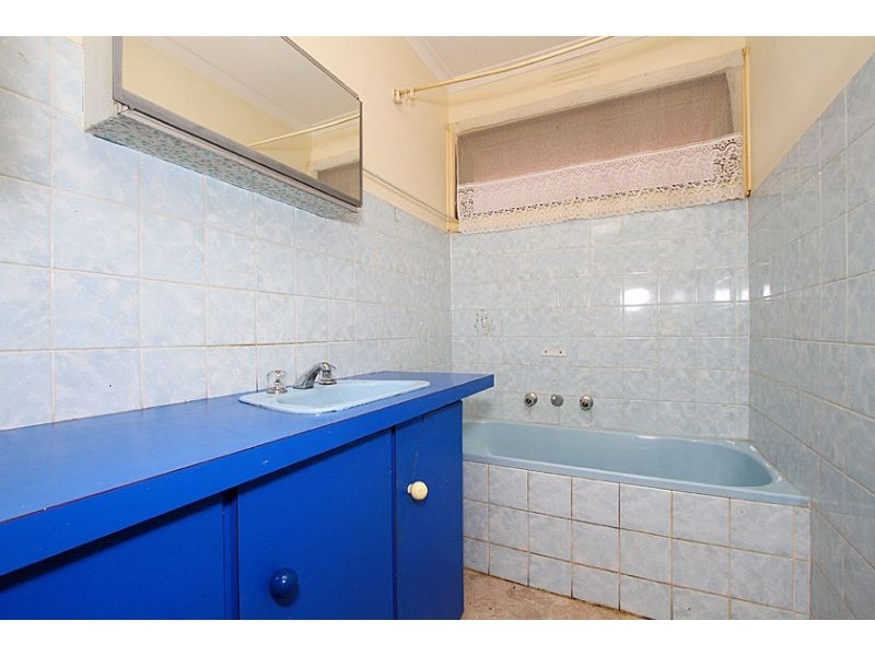 28 Valerie Street, Lalor VIC 3075