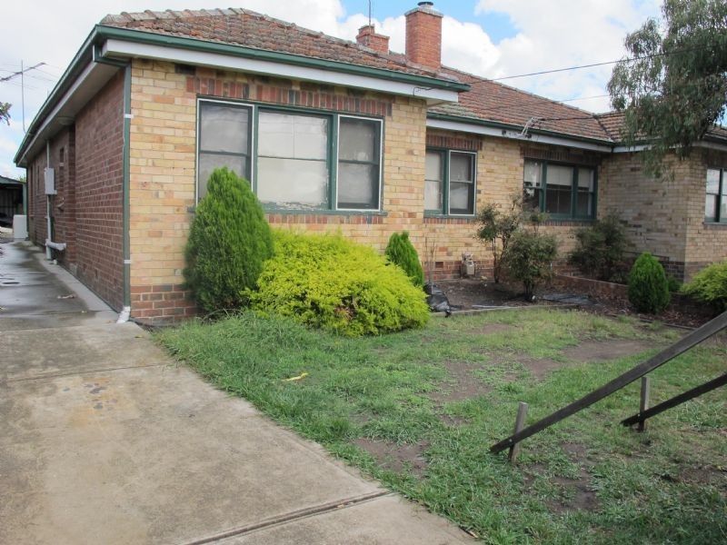 15 Kenilworth Street, Reservoir VIC 3073