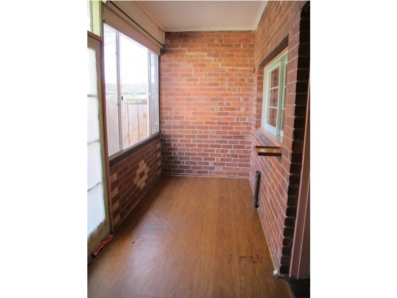 15 Kenilworth Street, Reservoir VIC 3073