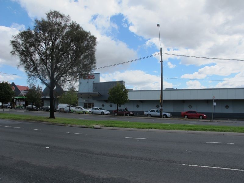 15 Kenilworth Street, Reservoir VIC 3073