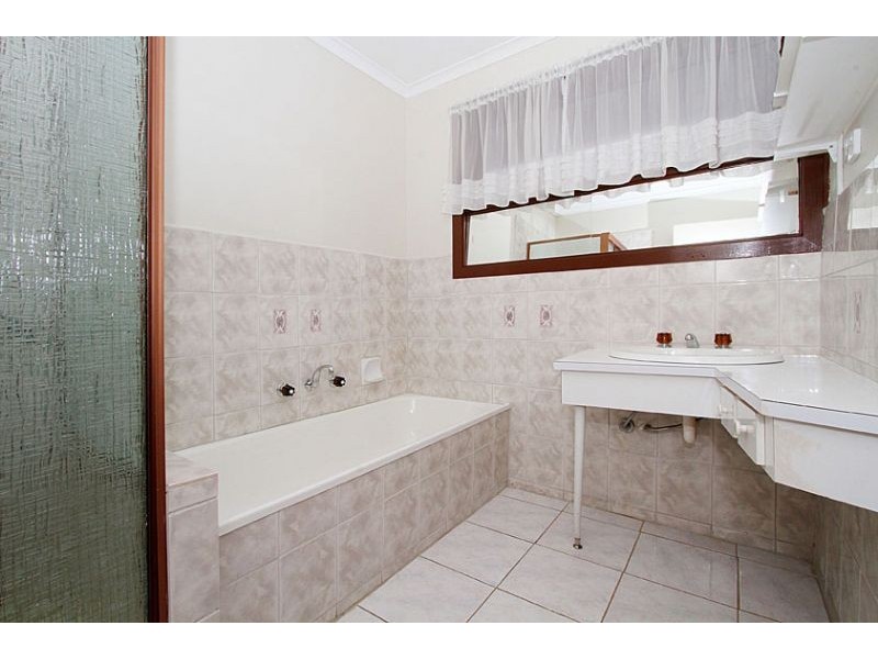 7 Rimfire Close, Thomastown VIC 3074