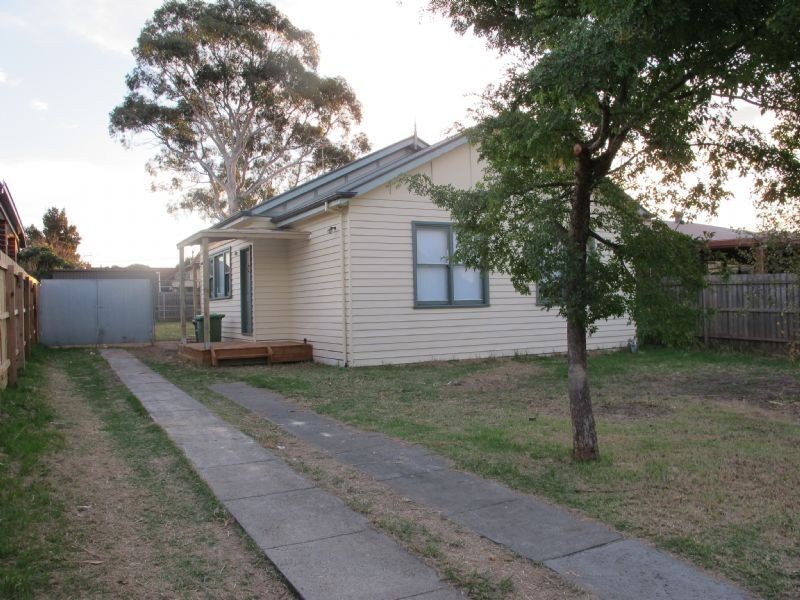 19 Goulburn Avenue, Reservoir VIC 3073