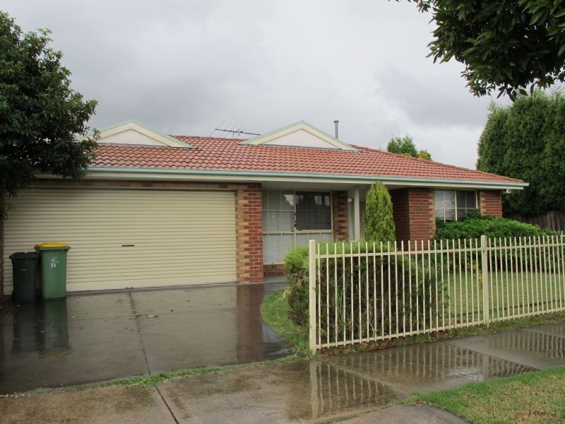 1/24 Glasgow Avenue, Reservoir VIC 3073
