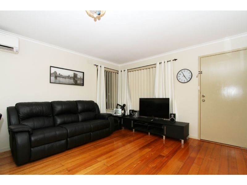 4/13 Crookston Road, Reservoir VIC 3073