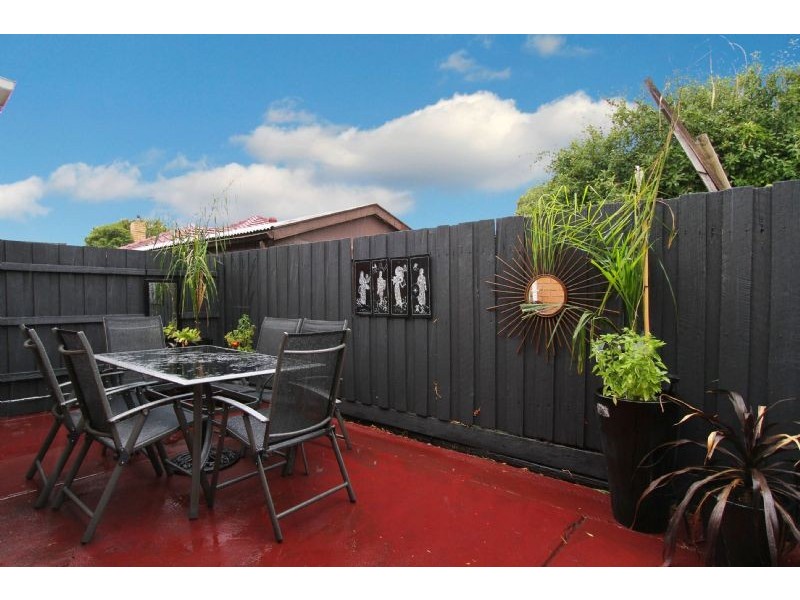 4/13 Crookston Road, Reservoir VIC 3073