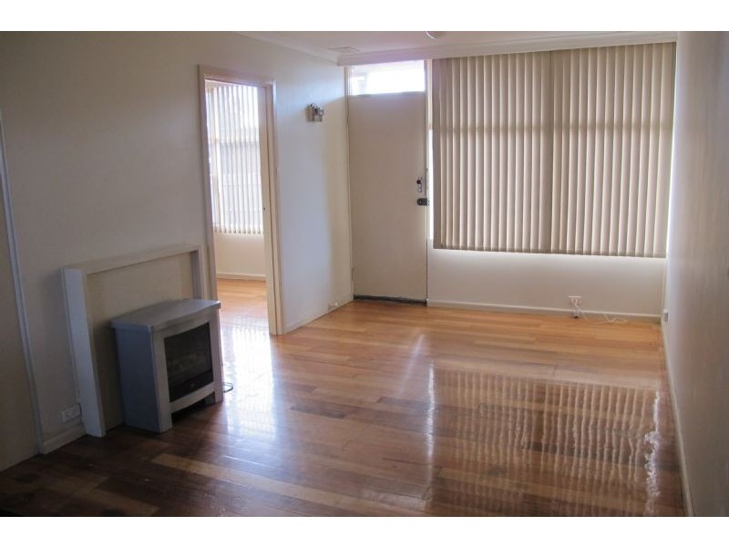 10/71 Pine Street, Reservoir VIC 3073