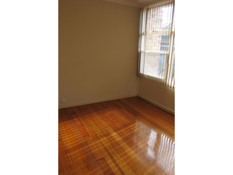 10/71 Pine Street, Reservoir VIC 3073