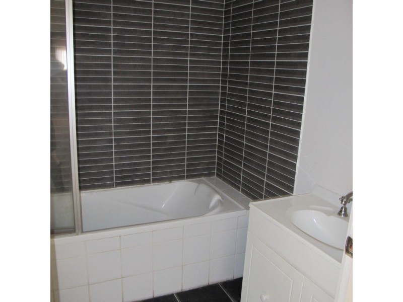 21 Howard Street, Reservoir VIC 3073