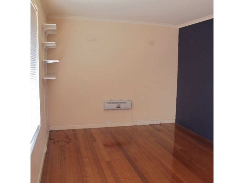 8/72 Kingwilliam Street, Reservoir VIC 3073