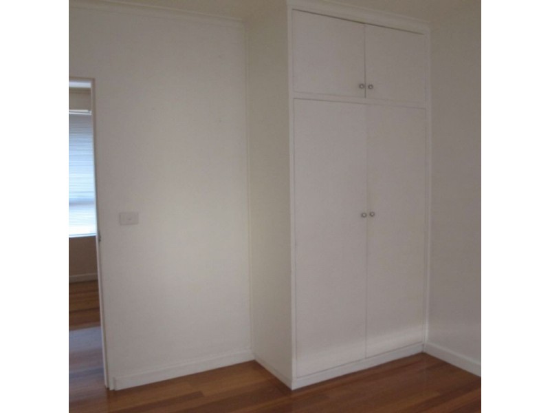 8/72 Kingwilliam Street, Reservoir VIC 3073