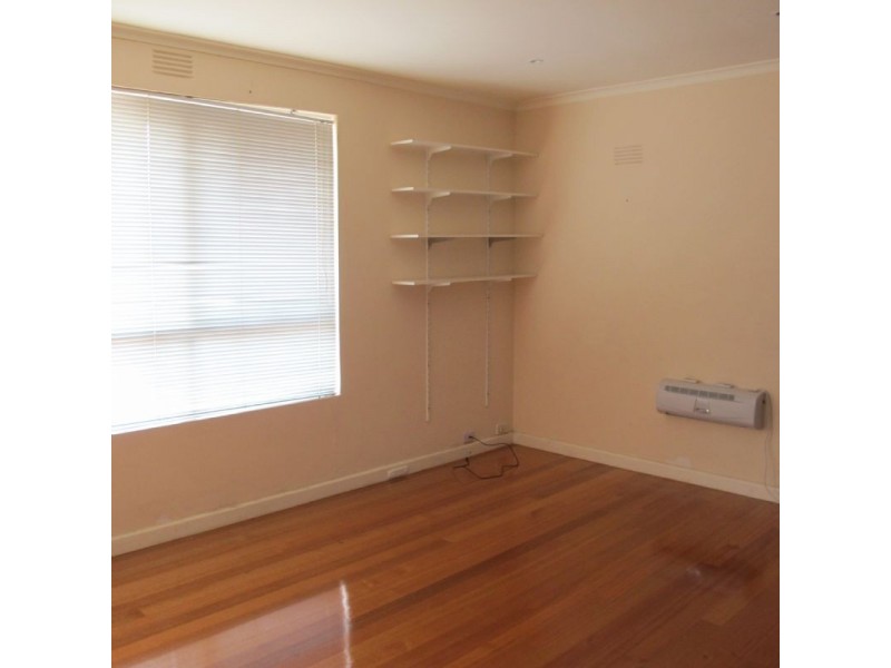8/72 Kingwilliam Street, Reservoir VIC 3073