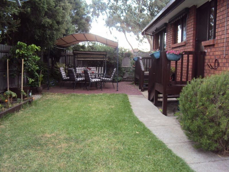 2/12 Pickett Street, Reservoir VIC 3073