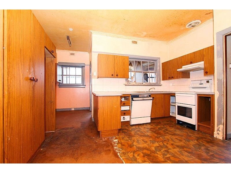 906 High Street, Reservoir VIC 3073