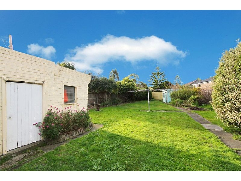 114 Miranda Road, Reservoir VIC 3073