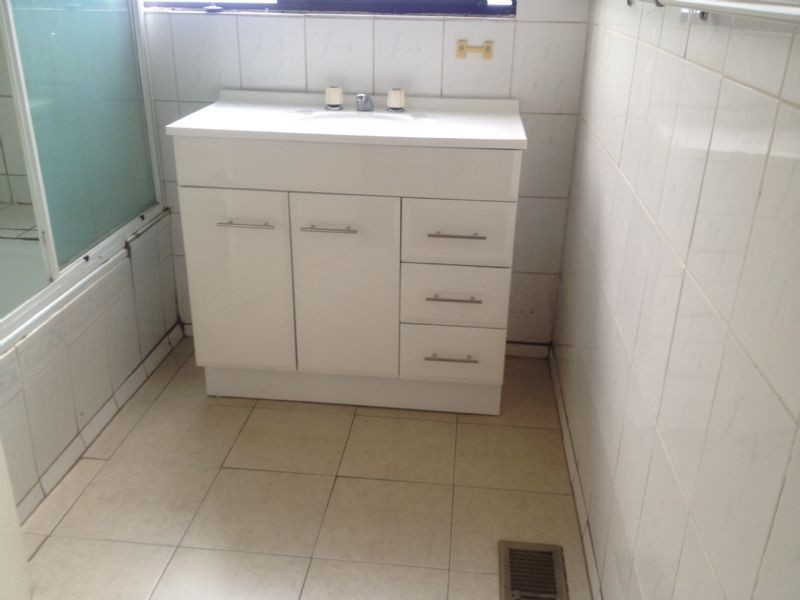 110 Summerhill Road, Reservoir VIC 3073