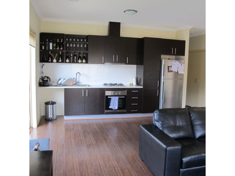 3/3 Mahoneys Road, Reservoir VIC 3073