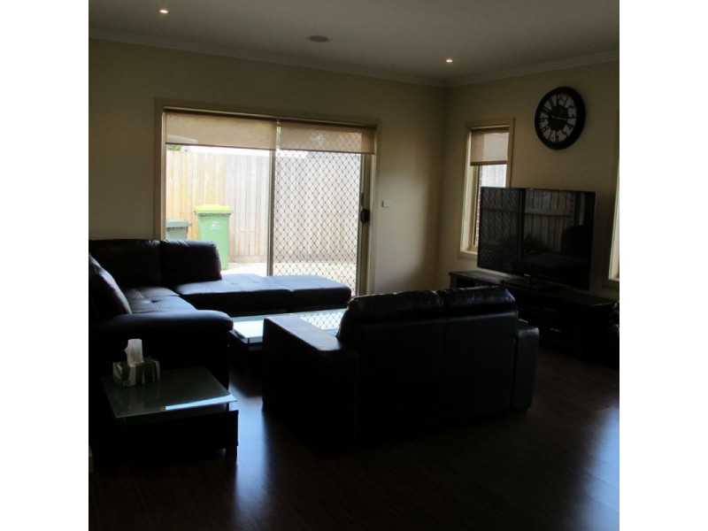 3/3 Mahoneys Road, Reservoir VIC 3073