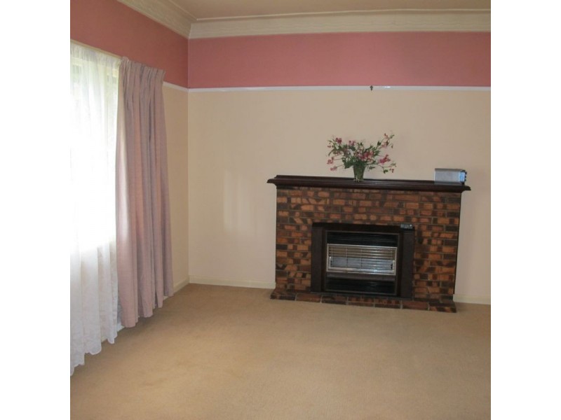 17 Rodman Street, Reservoir VIC 3073