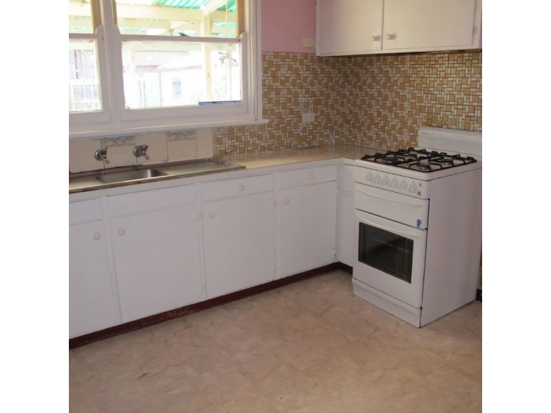 47 Locher Avenue, Reservoir VIC 3073