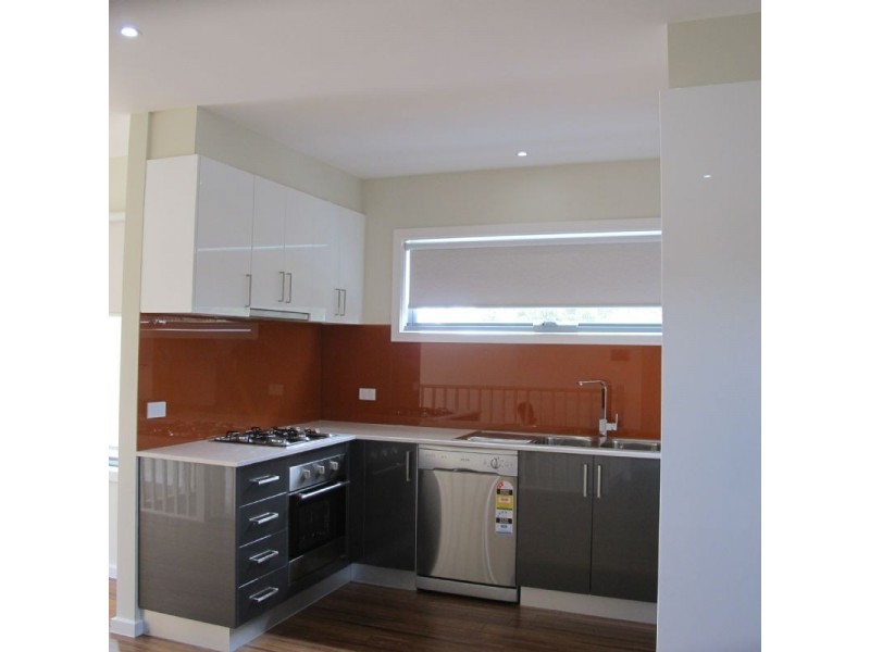 2/1 Nisbett Street, Reservoir VIC 3073