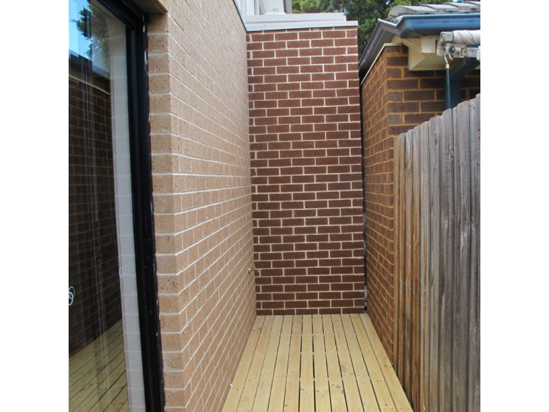 1/1 Nisbett Street, Reservoir VIC 3073