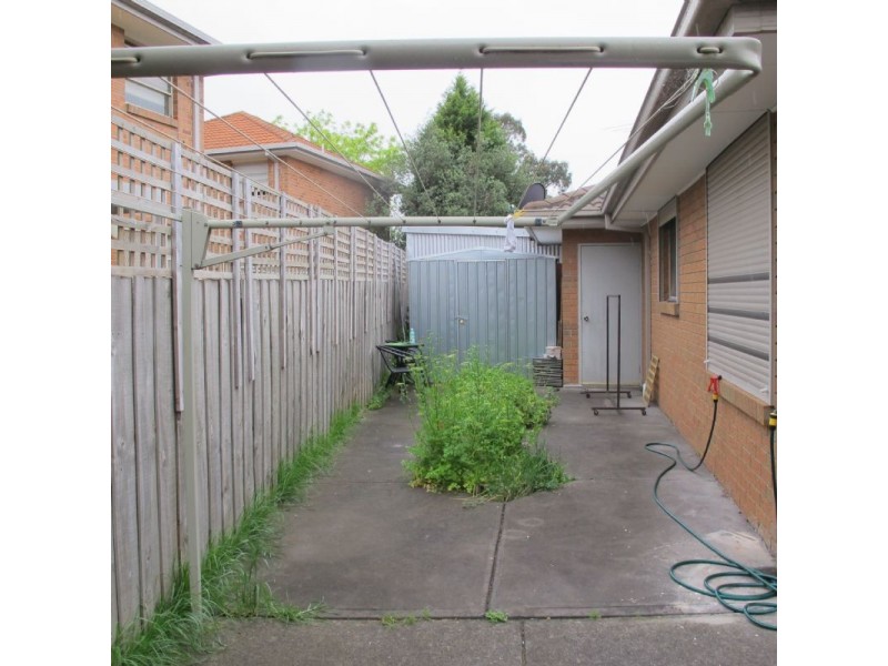 1/2 Burkitt Court, Preston VIC 3072