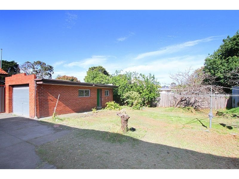14 Seston Street, Reservoir VIC 3073