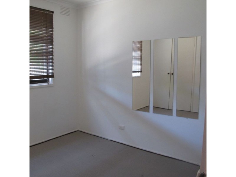 25 Clough Parade, Reservoir VIC 3073