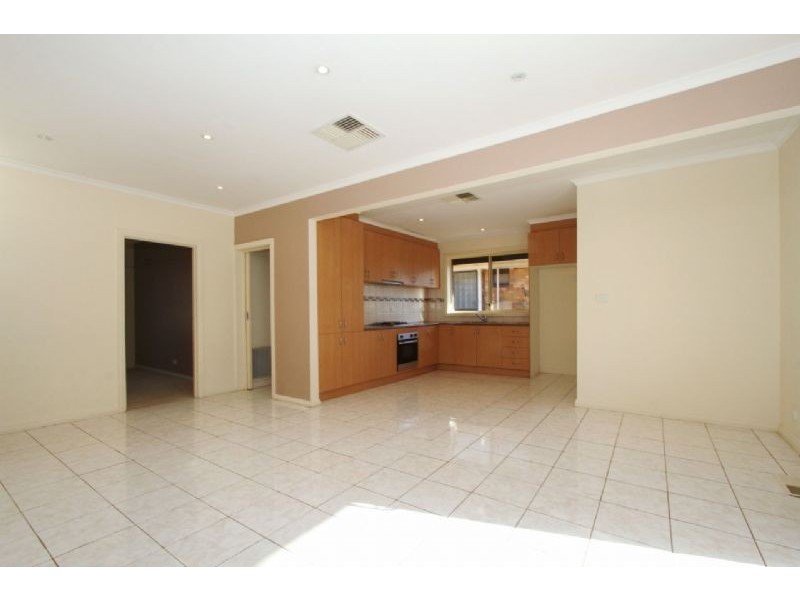 42 Winter Crescent, Reservoir VIC 3073