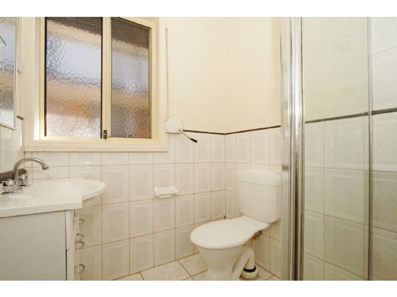 42 Winter Crescent, Reservoir VIC 3073